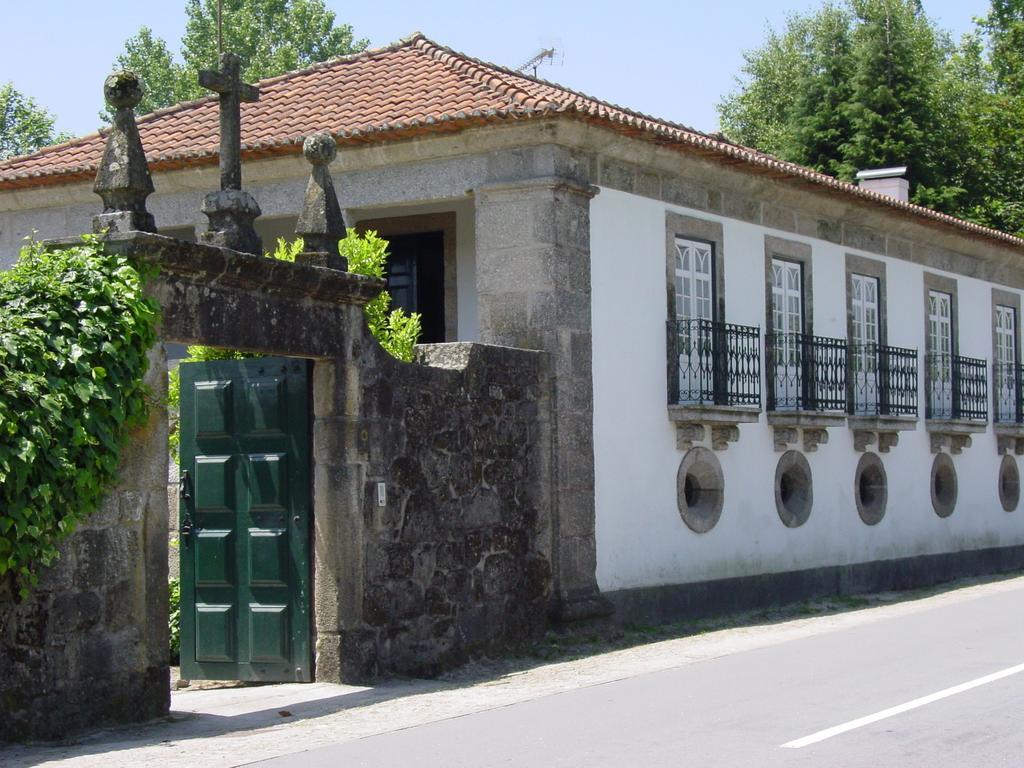 Casa Das Paredes Fafe Exterior photo
