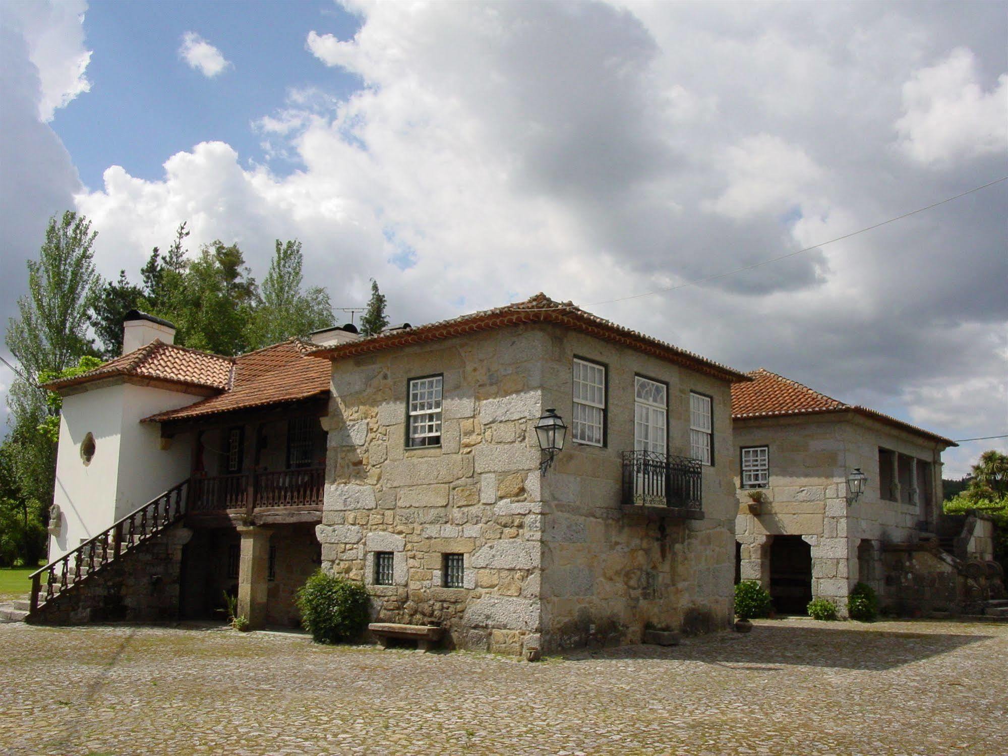 Casa Das Paredes Fafe Exterior photo